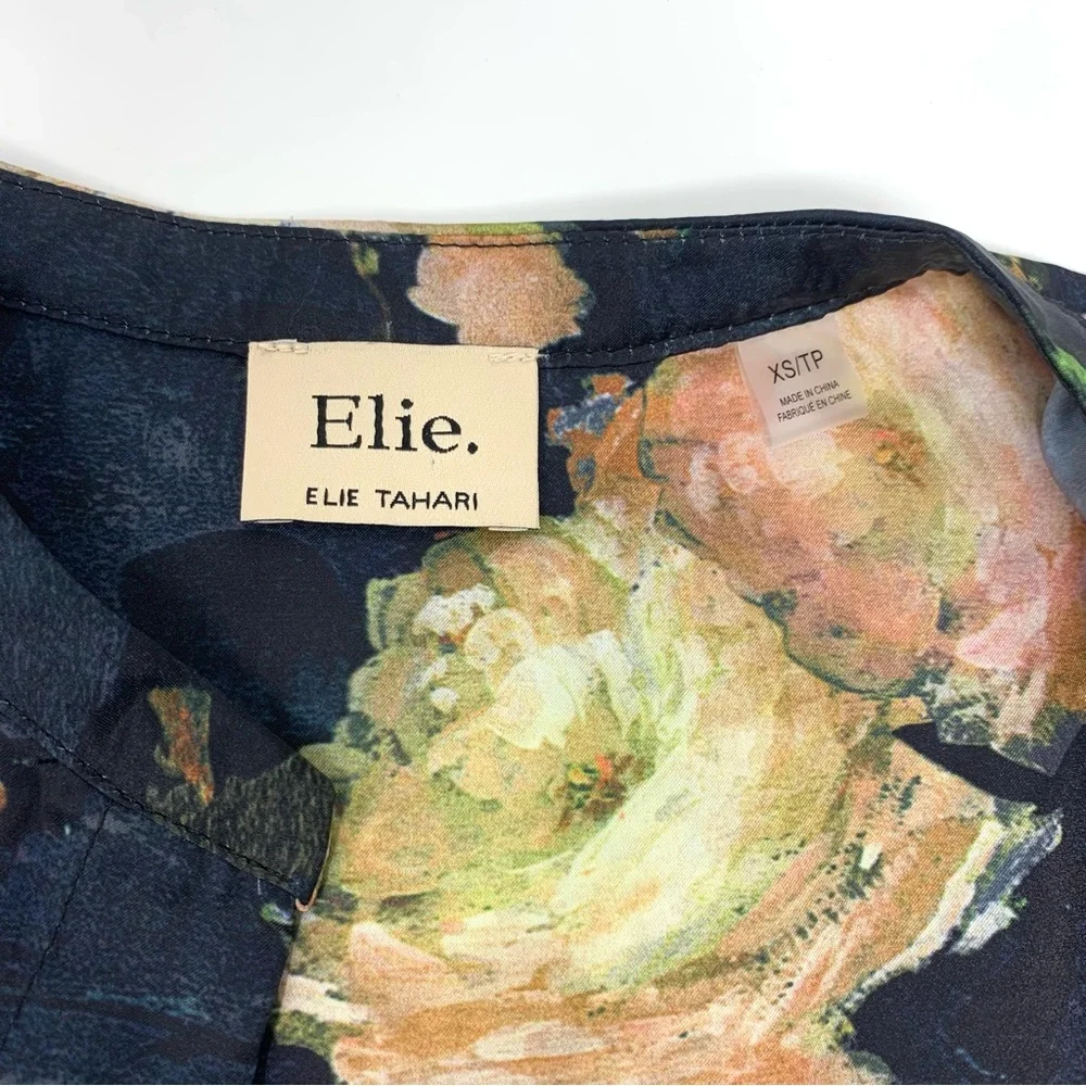 Elie Tahari Painted Rose Silk Shell Top Blouse hidden button up Size XS - Picture 11 of 12